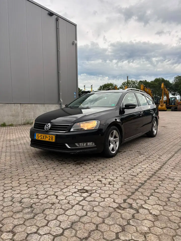 Volkswagen Passat Passat 1.6 TDI BlueM. Ex.Ed — photo 1 of 29