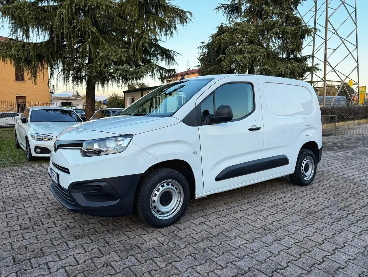 Toyota Proace Proace City 1.5D 75 CV S&S PC 4p. Ground — photo 1 of 15