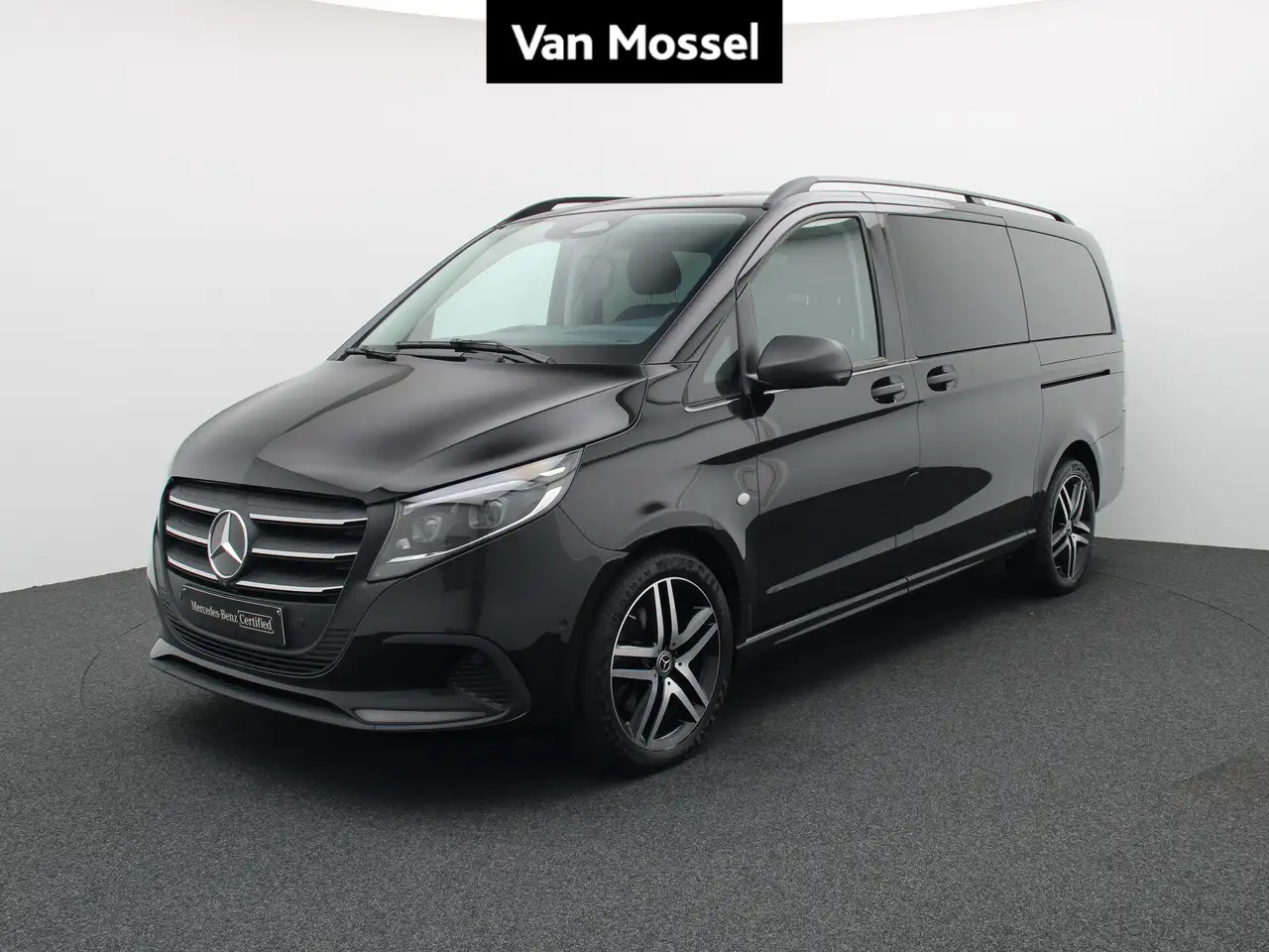 Mercedes-Benz Vito Tourer 124 L2 + DUBBEL CABINE + SPORTPAKKET + — photo 1 of 15