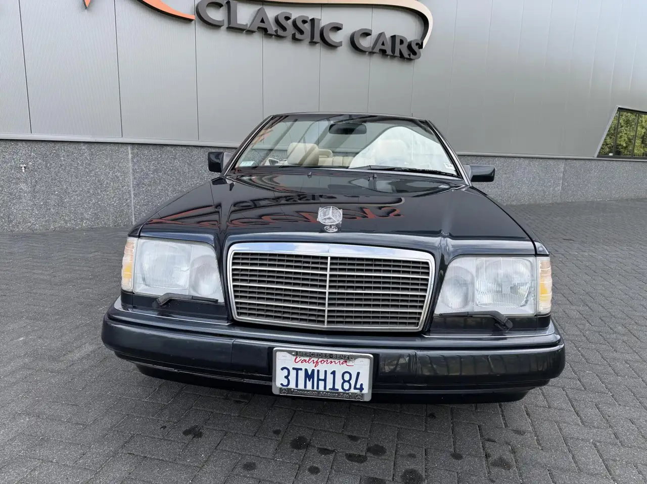 1995 Mercedes-Benz 320 W124 E320, photograph 4