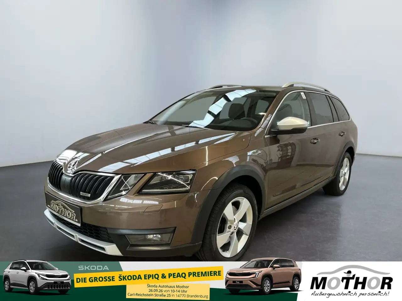 Skoda Octavia Combi Scout 2.0TSI DSG 4x4 AHK Klima PDC — photo 1 of 30
