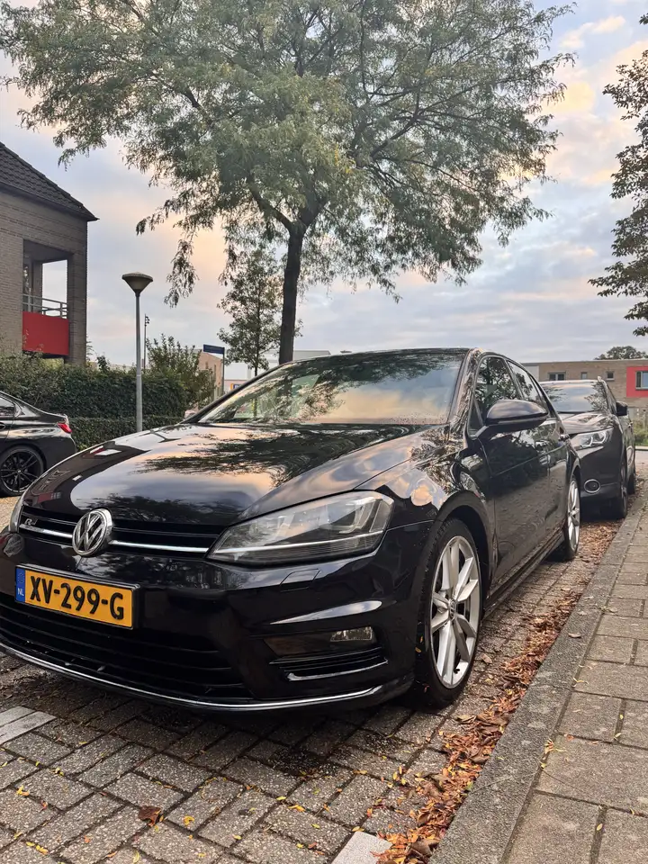 Volkswagen Golf 1.4 TSI Con. Ser. — photo 1 of 13