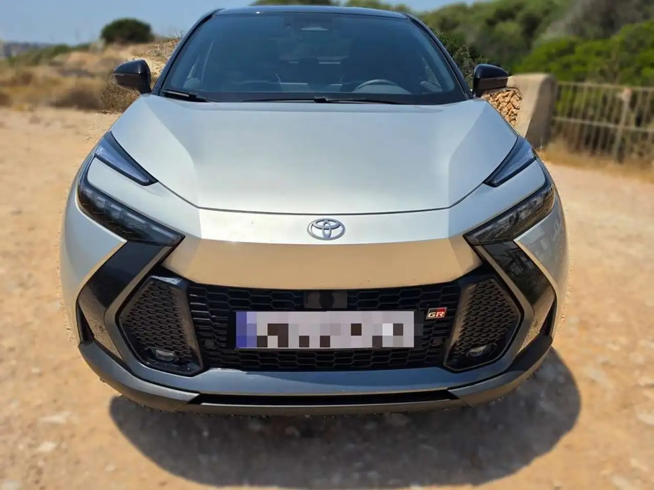 Toyota Hybrid 200 GR Sport — photo 1 of 17