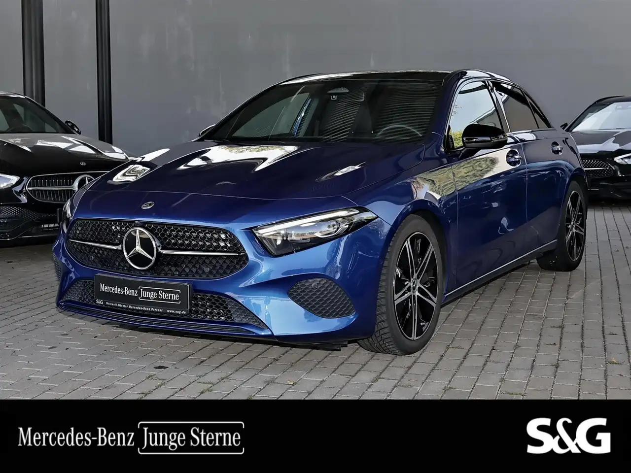 Mercedes-Benz A 200 Progressive RüKam+Standhz.+Night+M-LED — photo 1 of 18