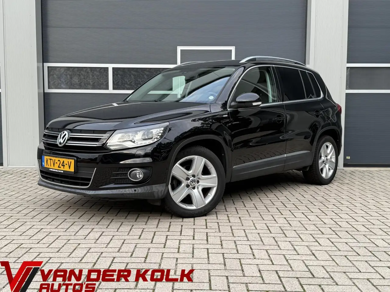 Volkswagen Tiguan 1.4 TSI CUP | LED | Navigatie | Cruise | Climate | — photo 1 of 29