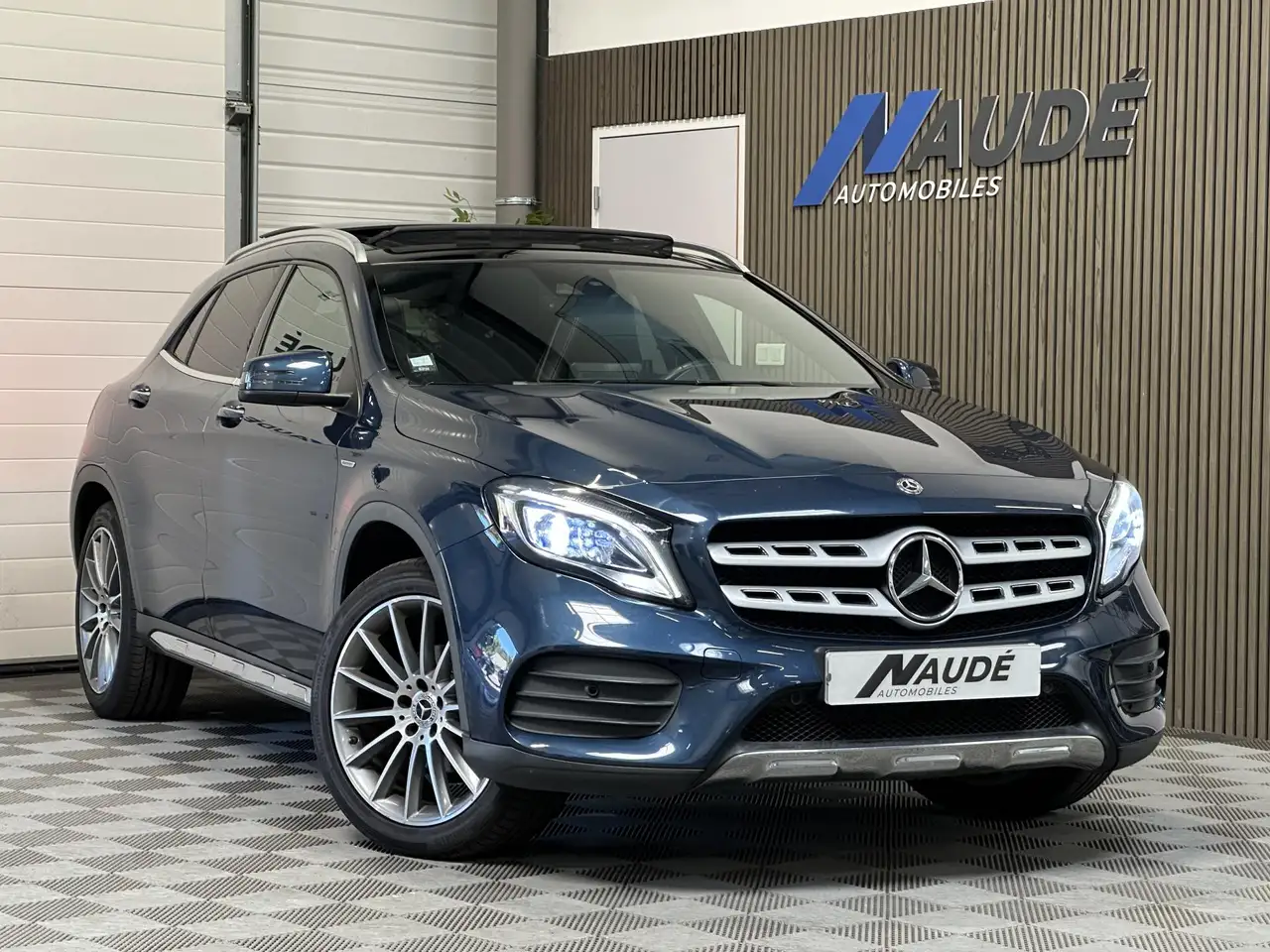Mercedes-Benz GLA 200 200 156 ch 7G-DCT Starlight Edition - Garantie Mercedes 04/2027 — photo 1 of 29