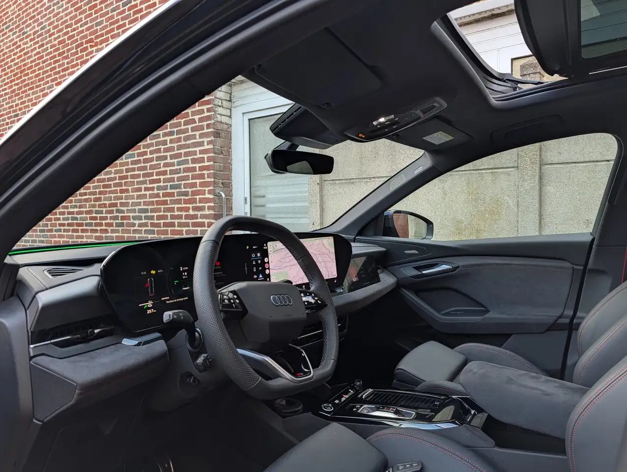 Audi Q6 e-tron Sportback 306 ch 100 kWh performance S line — photo 1 of 5