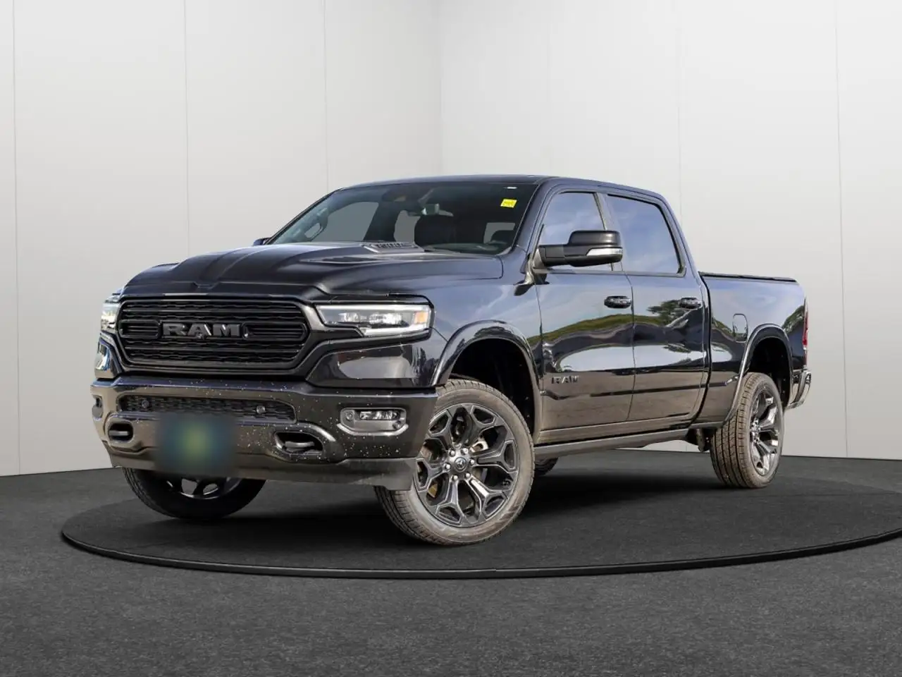 Dodge RAM LIMITED NIGHT EDITION 5.7 V8 395ch — photo 1 of 13