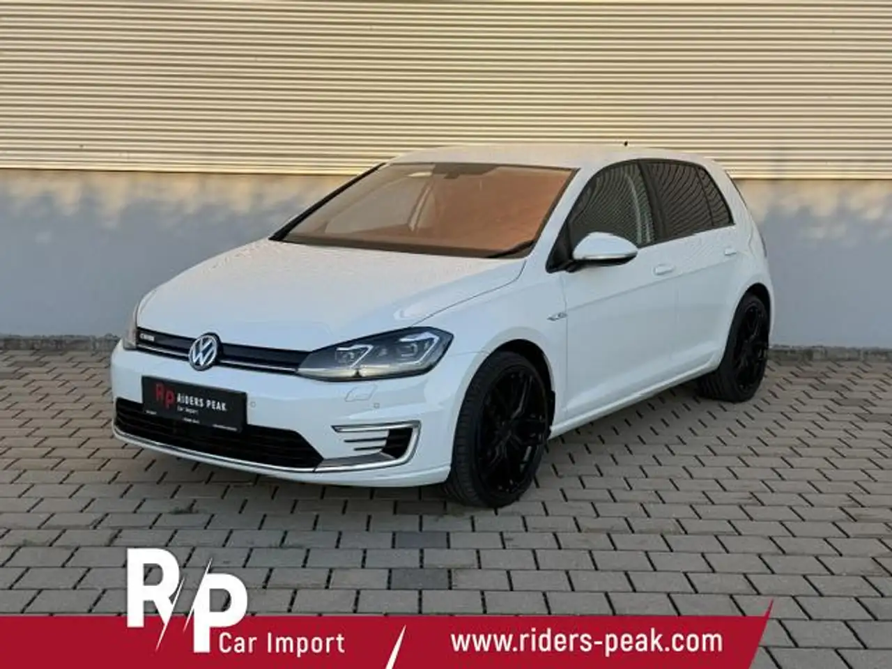 Volkswagen e-Golf 136 PS/Wärmepumpe/HU+AU NEU/TOP ZUSTAND!!! — photo 1 of 15