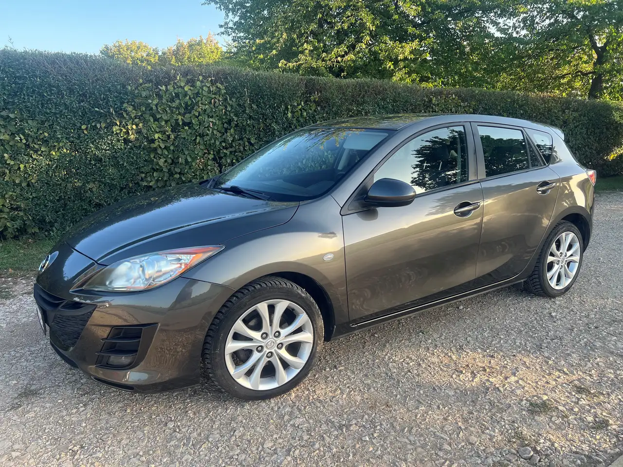 Mazda 3 3 1.6 MZR Active Plus — photo 1 of 15