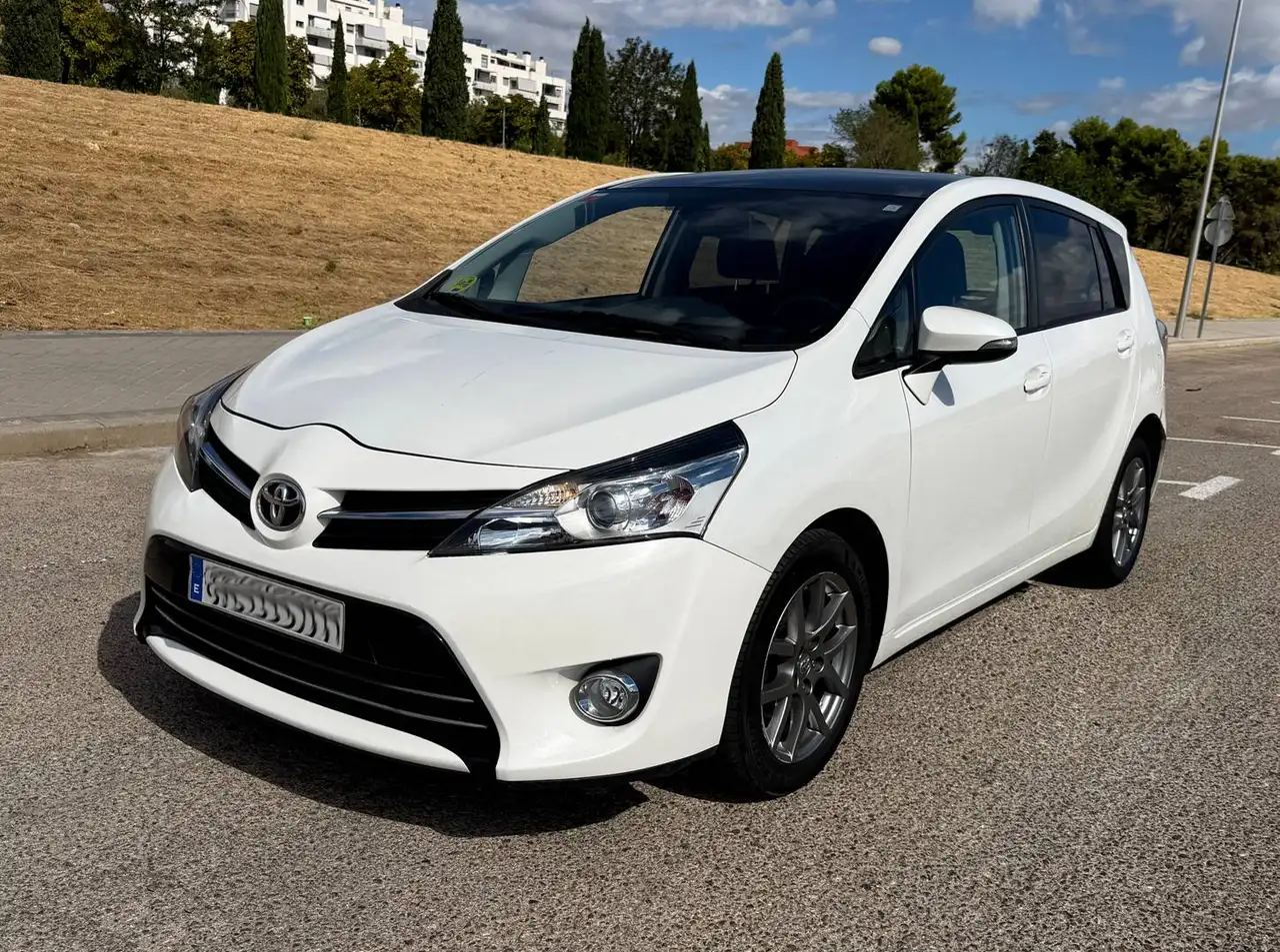 Toyota Verso Verso 115D Advance 7pl. Advance — photo 1 of 9