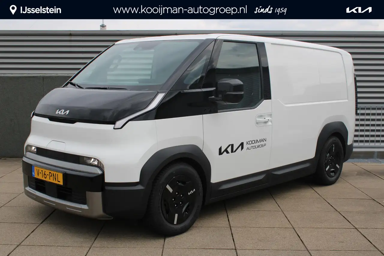Kia PV5 L2H1 Plus 71.2 kWh — photo 1 of 38