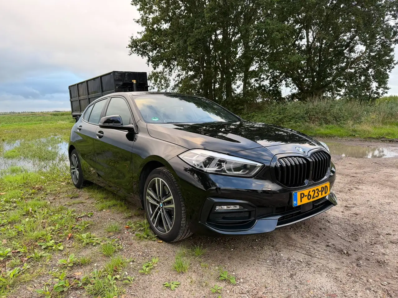 BMW 118 118 High Exec | NAP | M-Pakket | Carplay | Camera | — photo 1 of 27