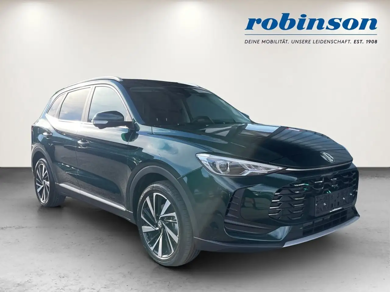MG ZS 1.5 Hybrid+ Luxury — photo 1 of 15