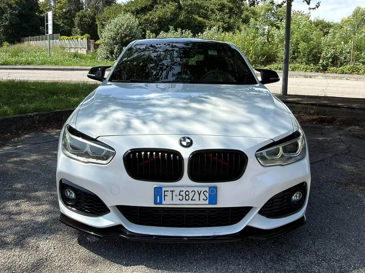 BMW 116 Serie 1 F/20-21 2015 116d Urban 5p auto — photo 1 of 15