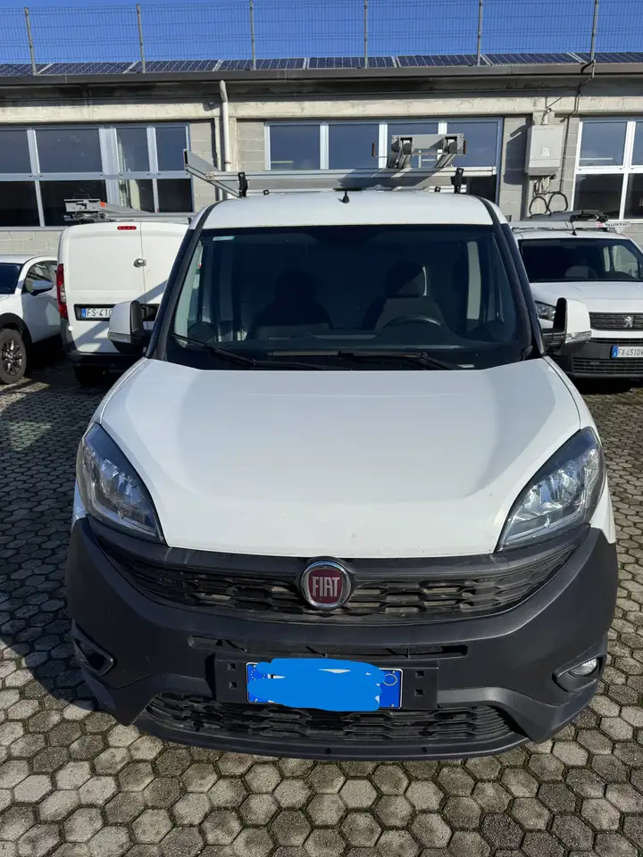 Fiat Doblo 1.4 BENZINA METANO 120 CV MAXI L2 H1 ATTREZZATO IVA ESCLUSA — photo 1 of 15