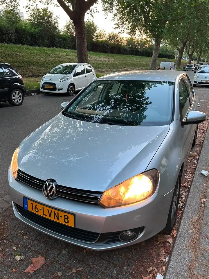 Volkswagen Golf 1.4 TSI DSG Comfortline — photo 1 of 11