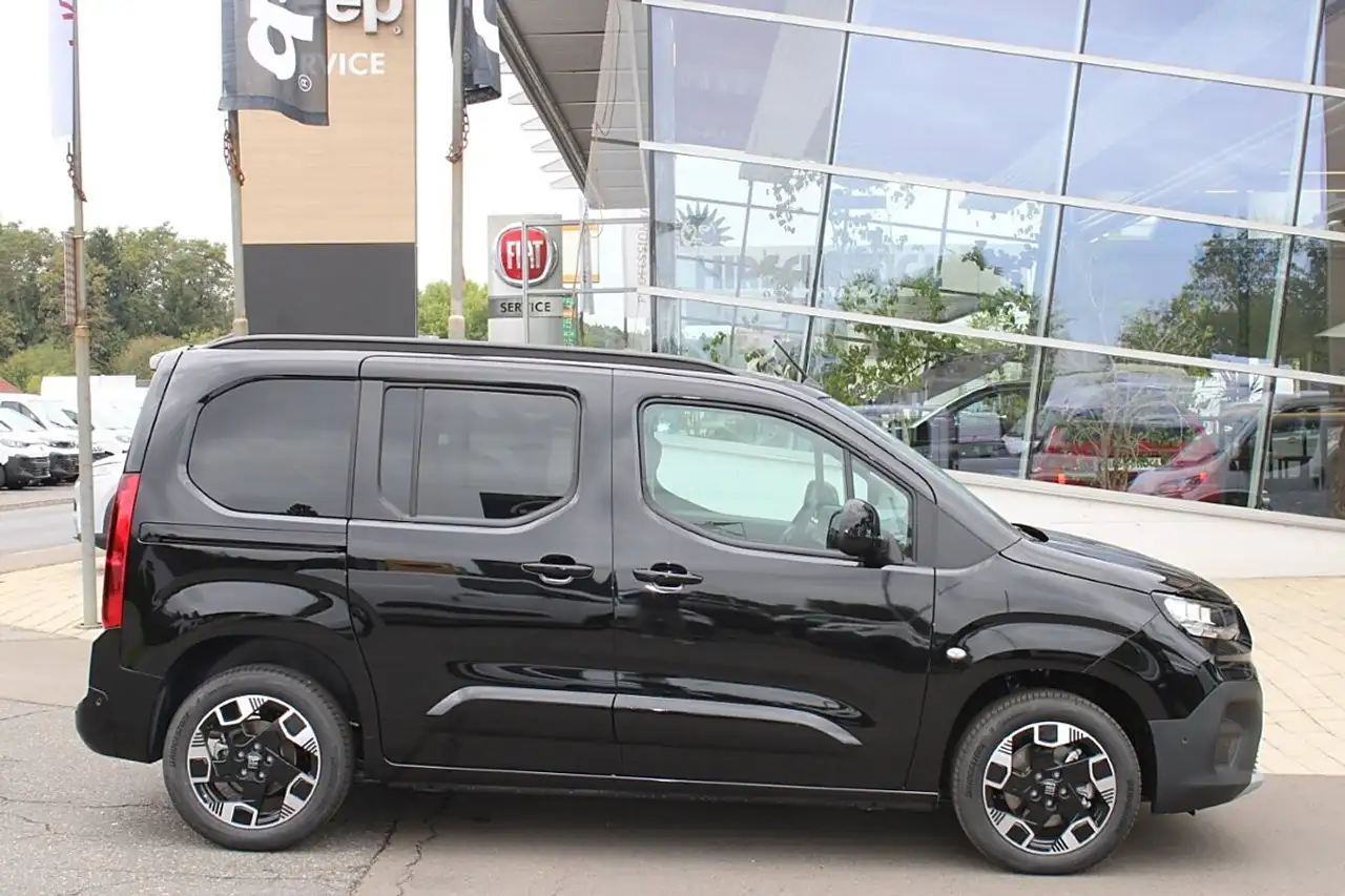 Fiat Qubo 1.5 Diesel 130AT La Prima 10"Navi Klimaautomat... — photo 1 of 40