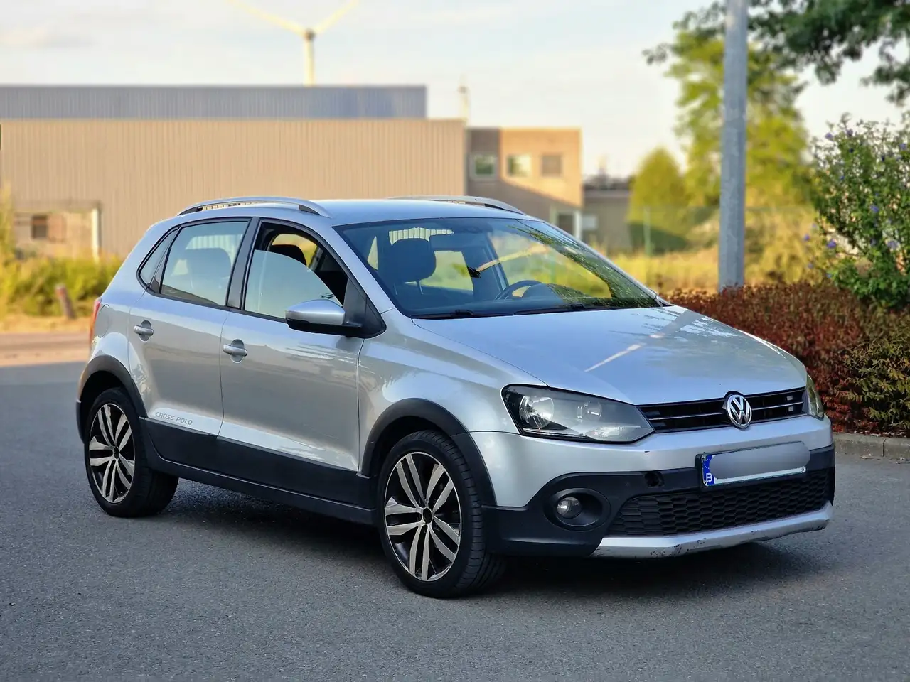 Volkswagen Polo Cross Crosspolo 1.6 CR TDi — photo 1 of 14