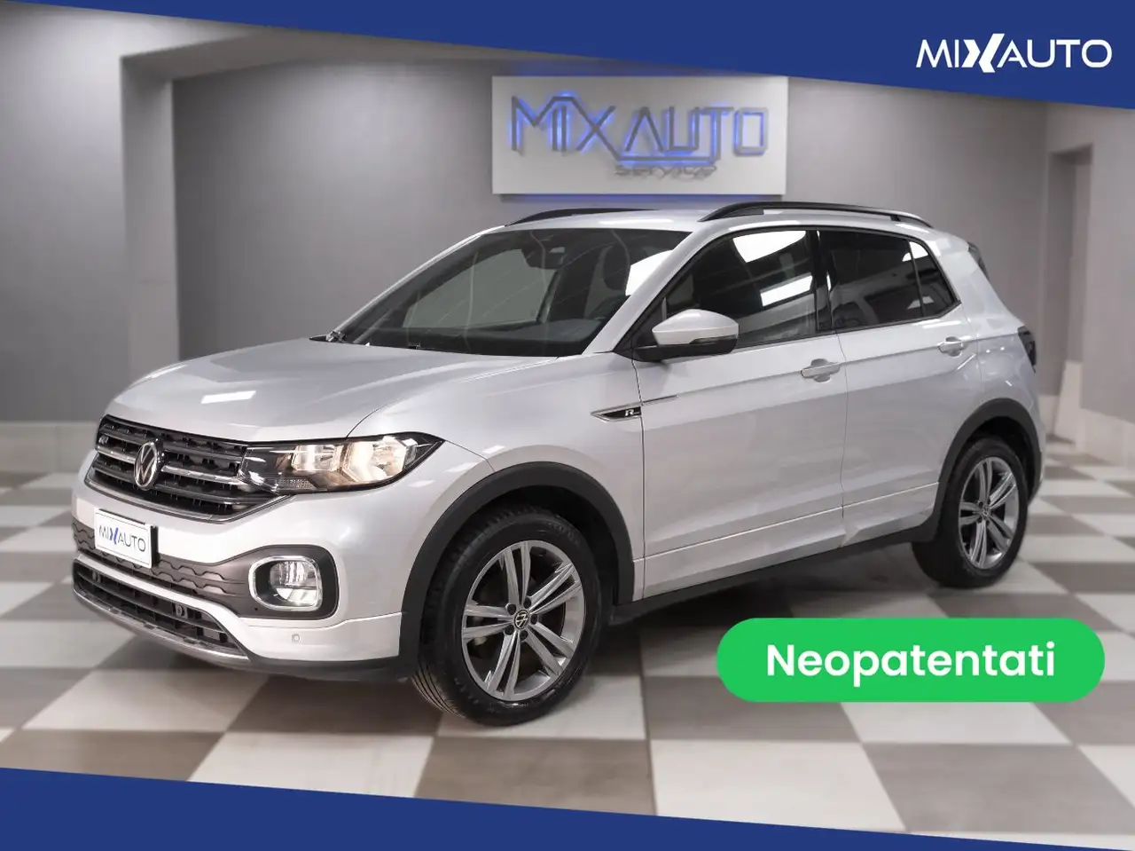 Volkswagen T-Cross 1.0 TSI R-Line 95CV — photo 1 of 17