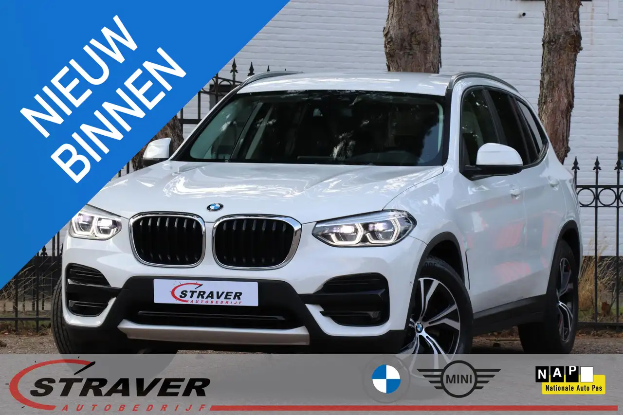 BMW X3 sDrive18d |Elektrisch wegklapbare trekhaak |Head-u — photo 1 of 40