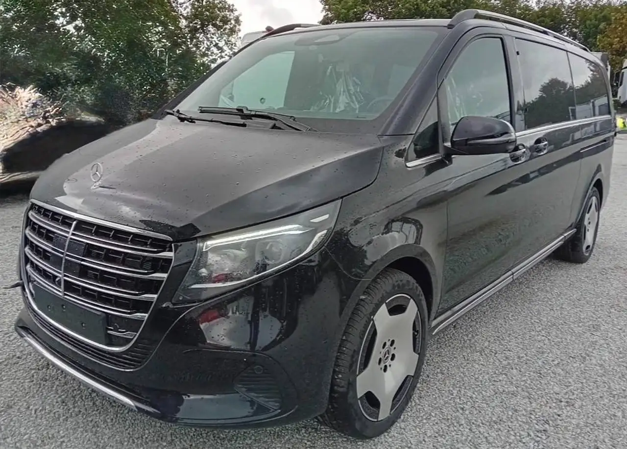 Mercedes-Benz V 300 V 300 SCHWARZ LEDER EXCLUSIVE extralang — photo 1 of 5