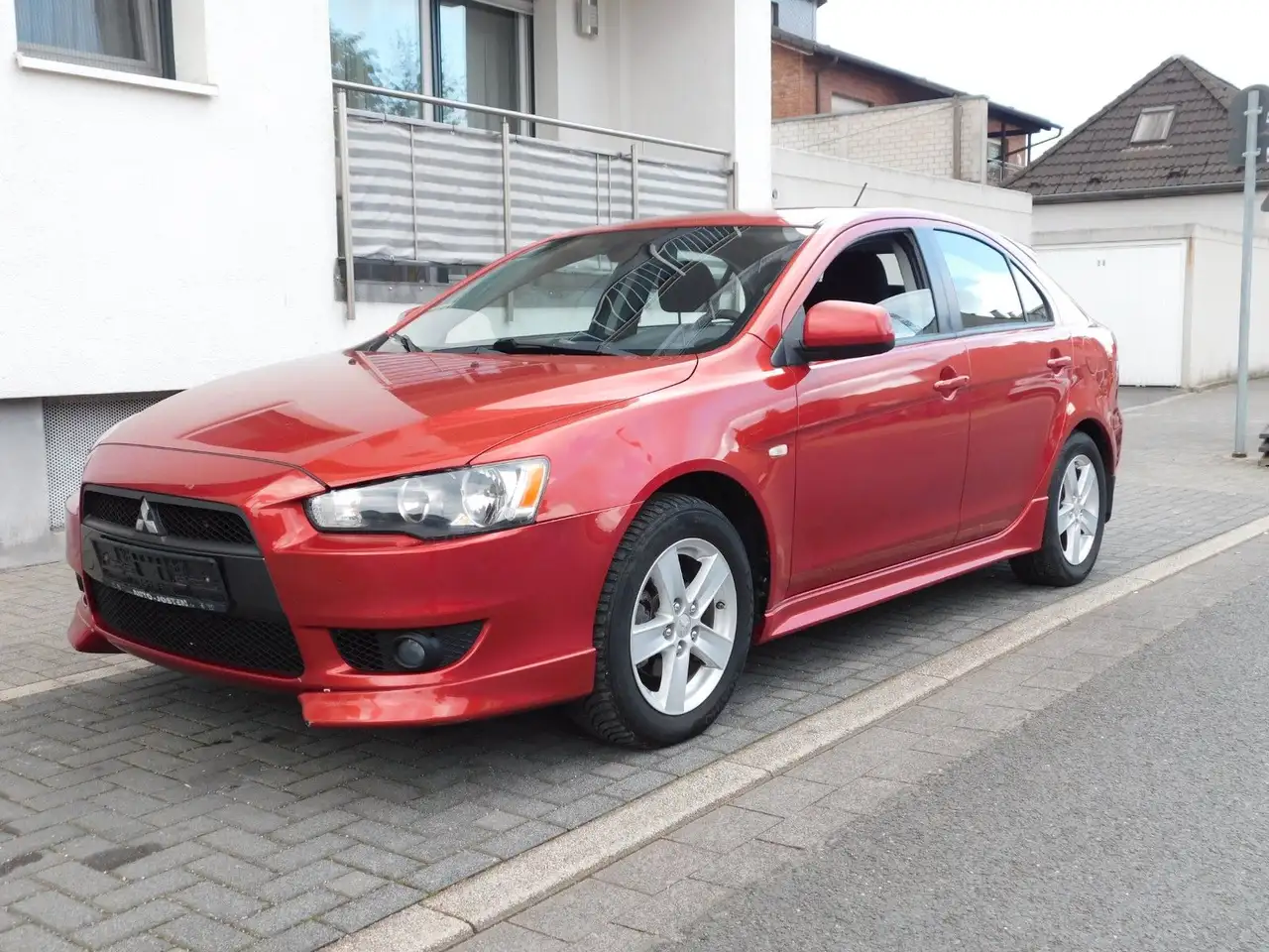 Mitsubishi Lancer Sportback 1.8 MPI Inform/Automatik — photo 1 of 32