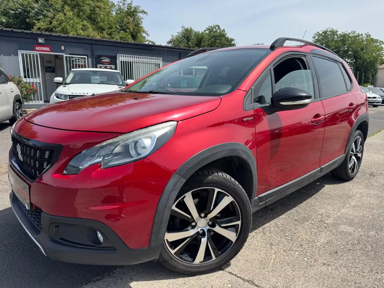 Peugeot 2008 1.2 PureTech 110CH GT Line S&S — photo 1 of 12