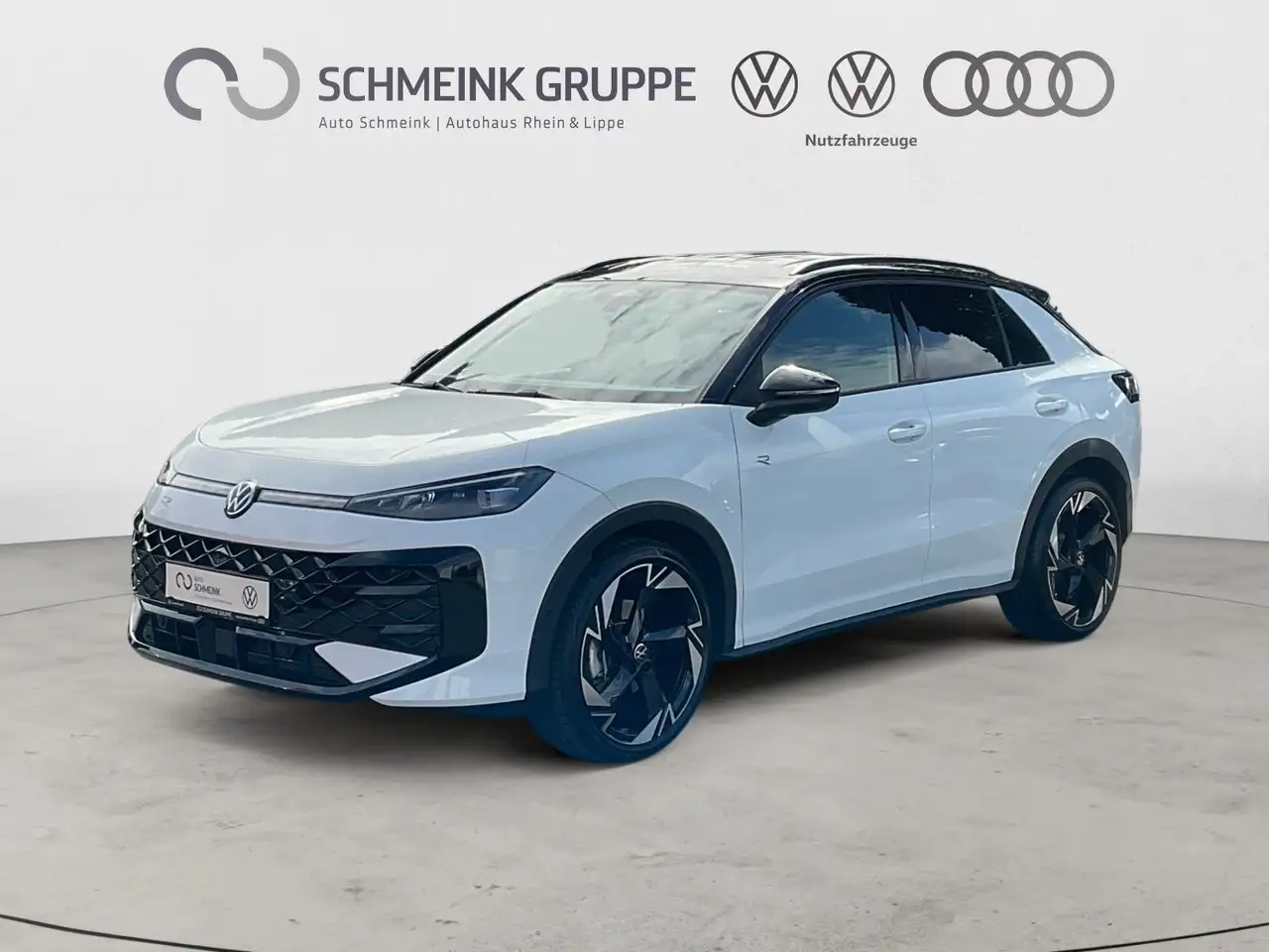 Volkswagen T-Roc R-Line 1.5 l eTSI DSG HeadUp Keyless Navi — photo 1 of 15