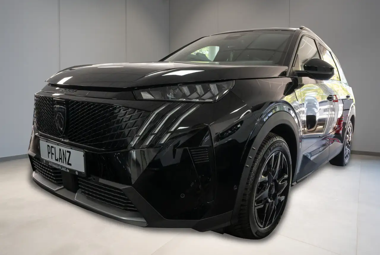 Peugeot 5008 GT HYBRID 145 e-DSC6 — photo 1 of 15