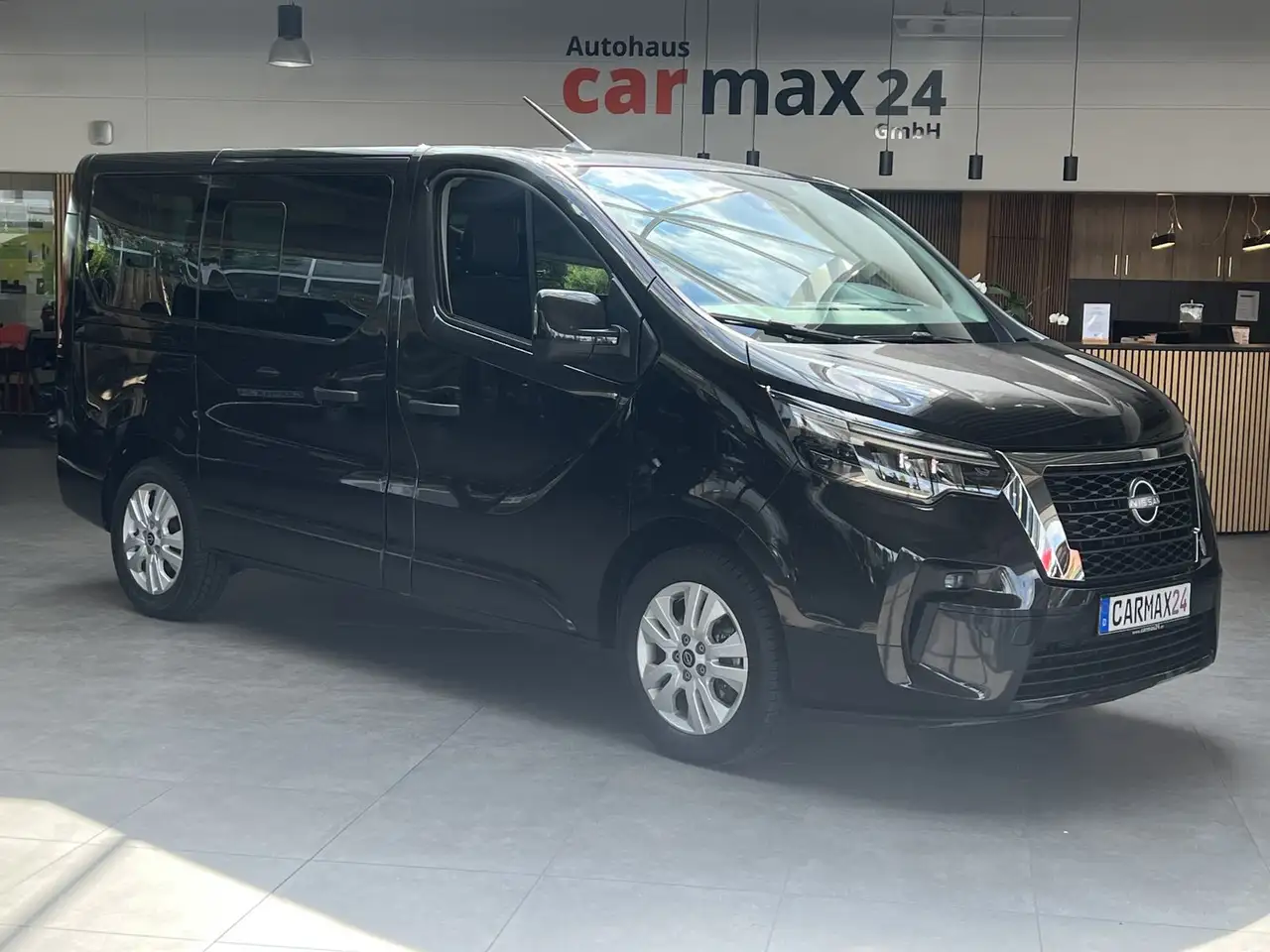 Nissan Primastar L1H1 2,8t Tekna Kamera Garantie04/2030 — photo 1 of 15