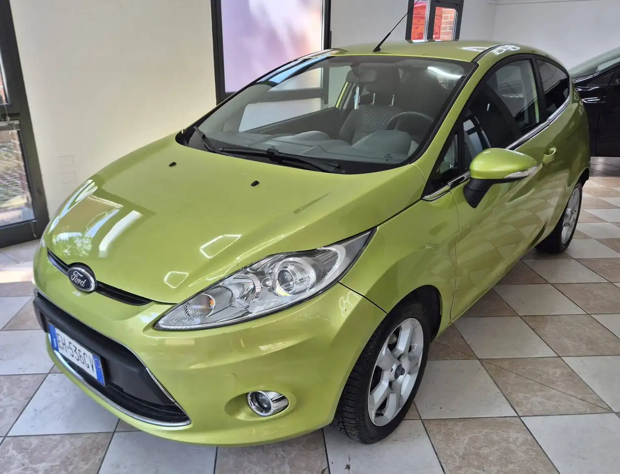 Ford Fiesta Fiesta VI 2011 3p 1.4 tdci Titanium c/esp E5 — photo 1 of 11
