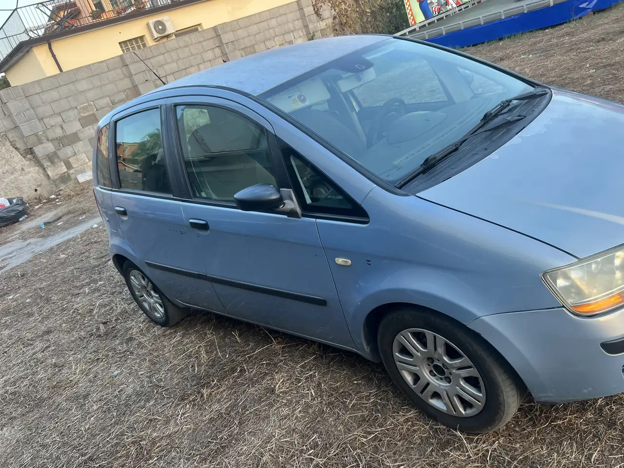 Fiat Idea 1.3 mjt 16v Actual — photo 1 of 6