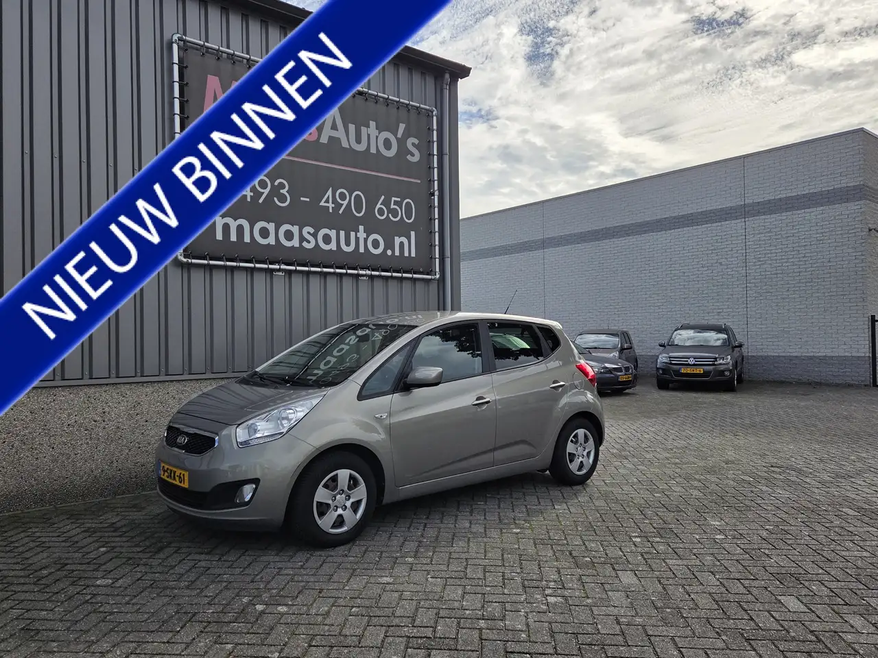 Kia Venga 1.6 CVVT Anniversary automaat hoge-instap 1e eigen — photo 1 of 38