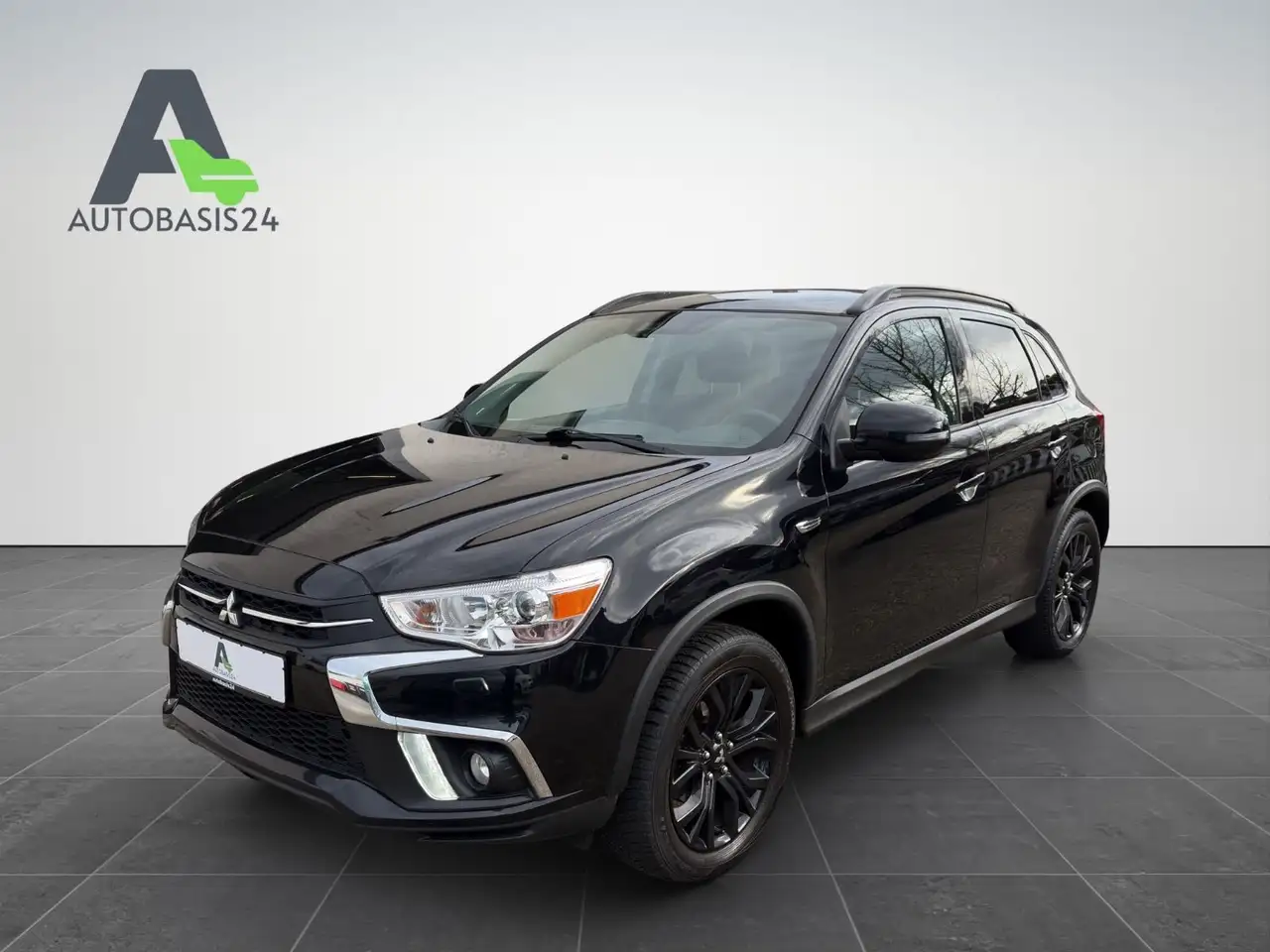 Mitsubishi ASX Mitsubishi ASX 1.6 BLACK EDITION+ 2WD *Pano*Xen. — photo 1 of 17