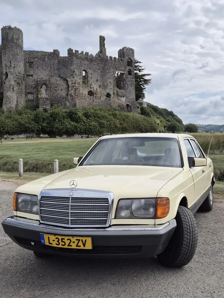 Mercedes-Benz 300 SD Turbodiesel — photo 1 of 9