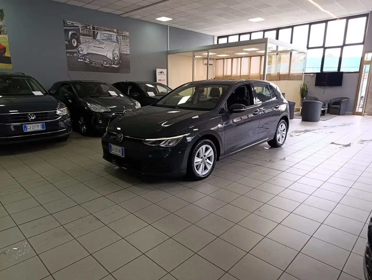 Volkswagen Golf Diesel Automatica — photo 1 of 15