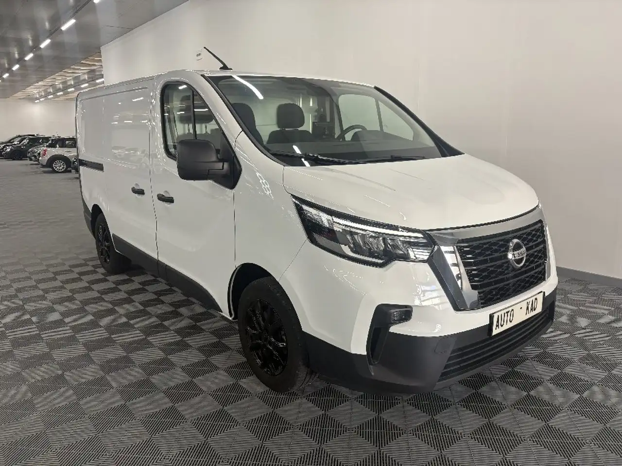 Nissan Primastar FOURGON L1H1 2T8 2.0 DCI 130 S/S BVM ACENTA — photo 1 of 9