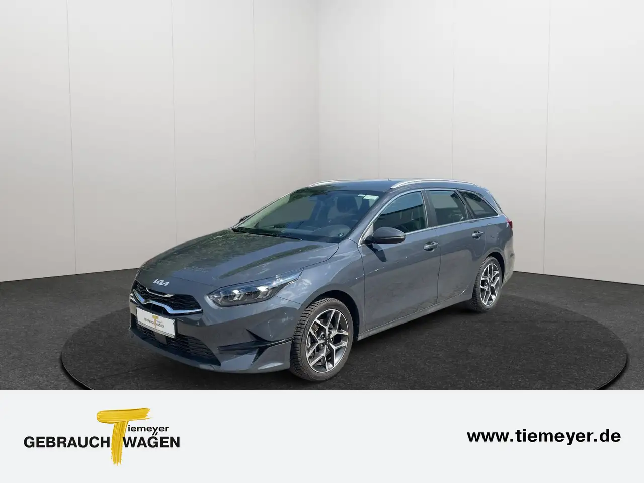 Kia Ceed SW / cee'd SW Ceed Sportswagon Spirit — photo 1 of 15