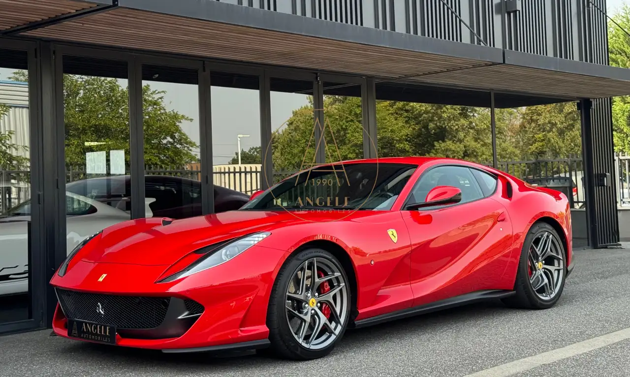 Ferrari 812 812 Superfast 6.5 V12 800ch — photo 1 of 20