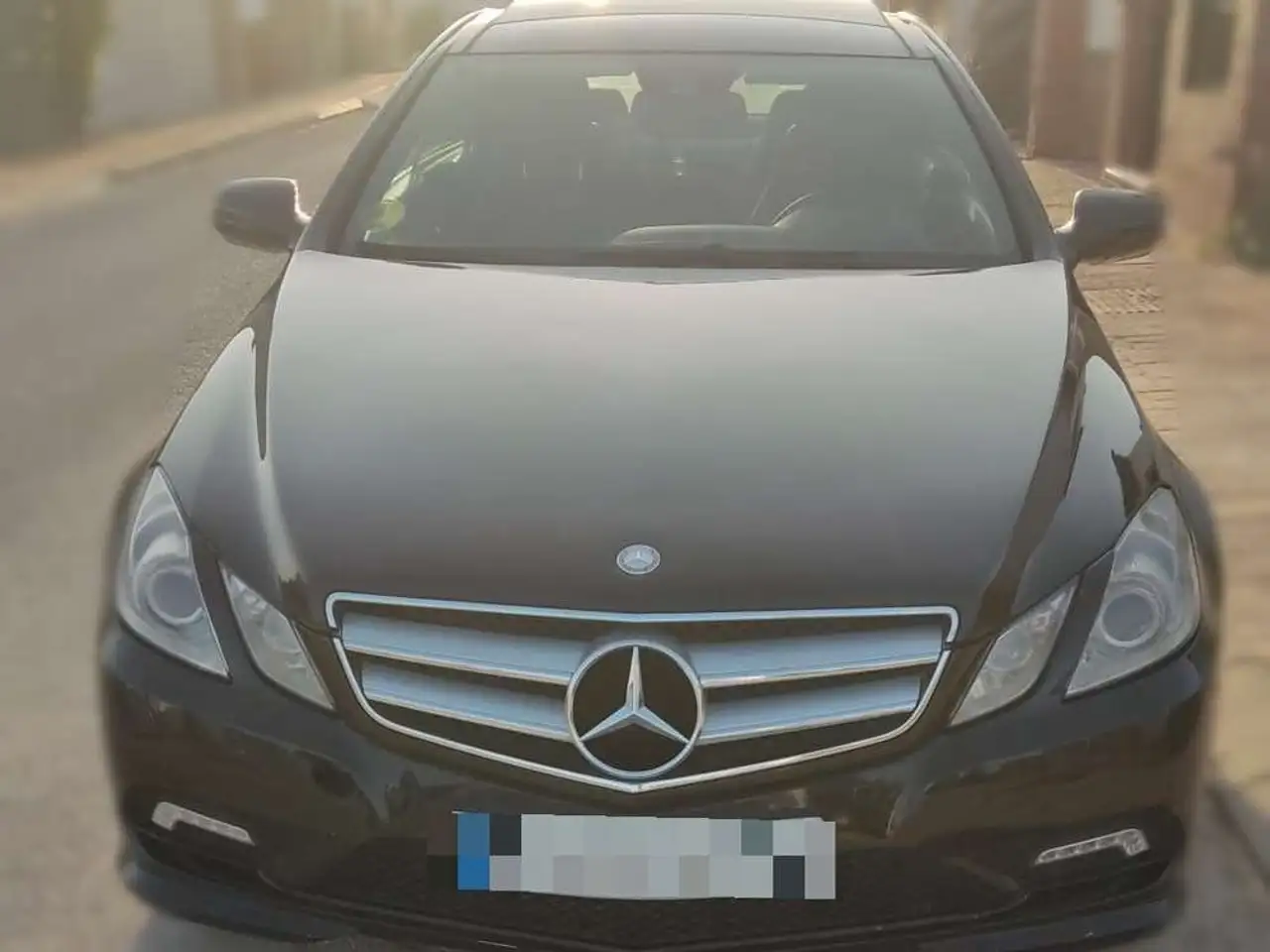 Mercedes-Benz E 350 Coupé CDI Blue Efficiency Avantg. — photo 1 of 21