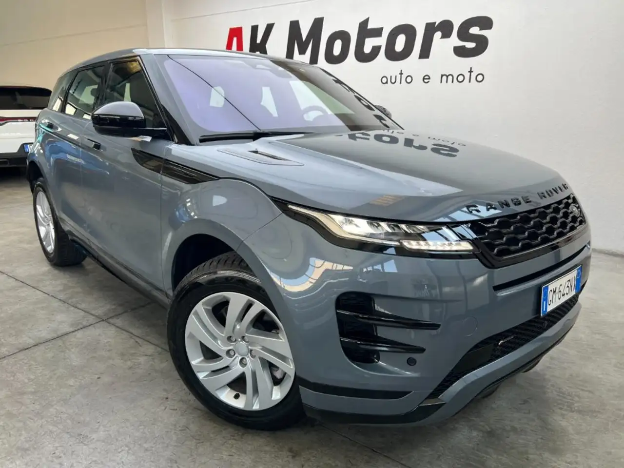 Land Rover Range Rover Evoque 1.5 I3 160 CV Auto R-Dynamic S — photo 1 of 15