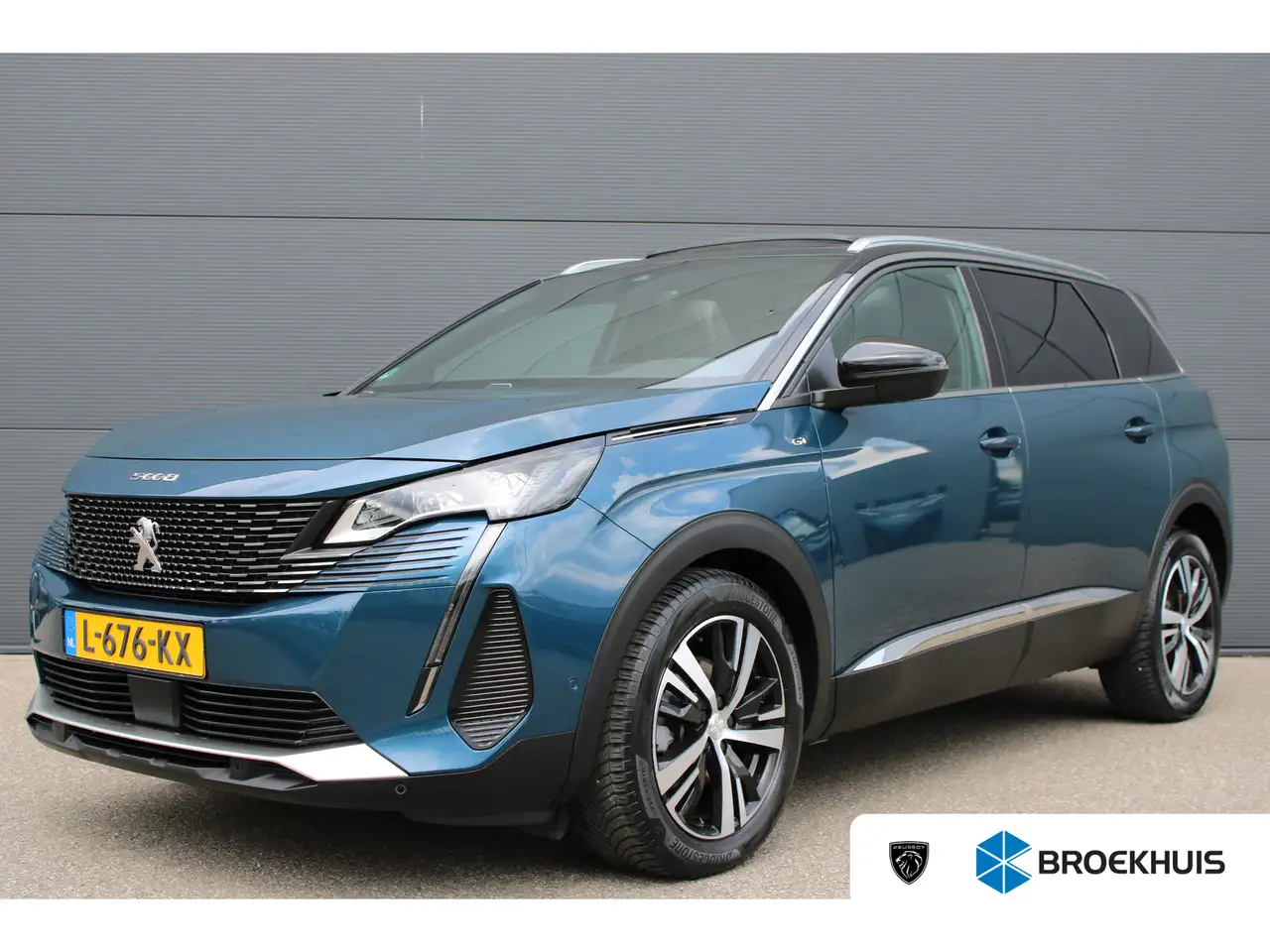 Peugeot 5008 1.2 PureTech GT | Navigatie | Camera | Panorama/sc — photo 1 of 36