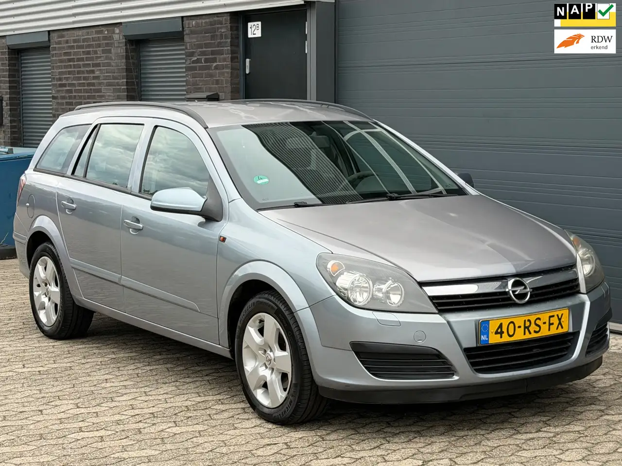 Opel Astra Wagon 1.6 Essentia AIRCO CRUISE-CONTROL TREKHAAK A — photo 1 of 19