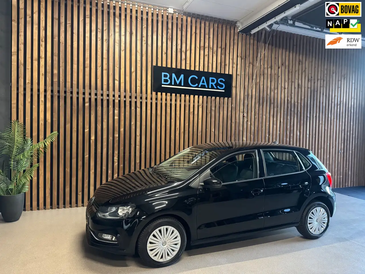 Volkswagen Polo 1.0 Comfortline Airco, Navigatie,Cruise — photo 1 of 29