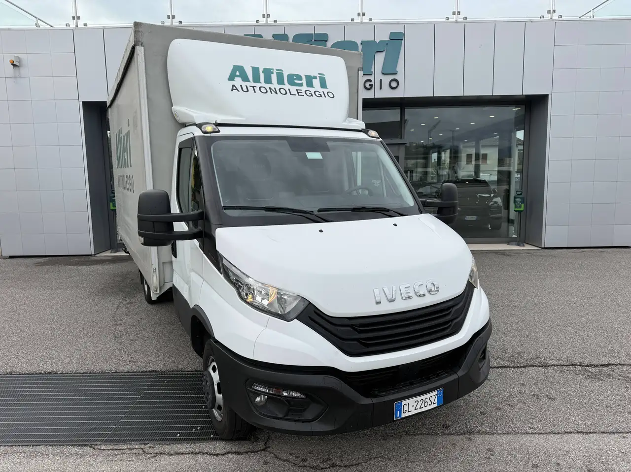 Iveco Daily 35C16H3.0 Centina Regolabile Sponda Idraulica 4440x2240x2850 kg 800 — photo 1 of 15