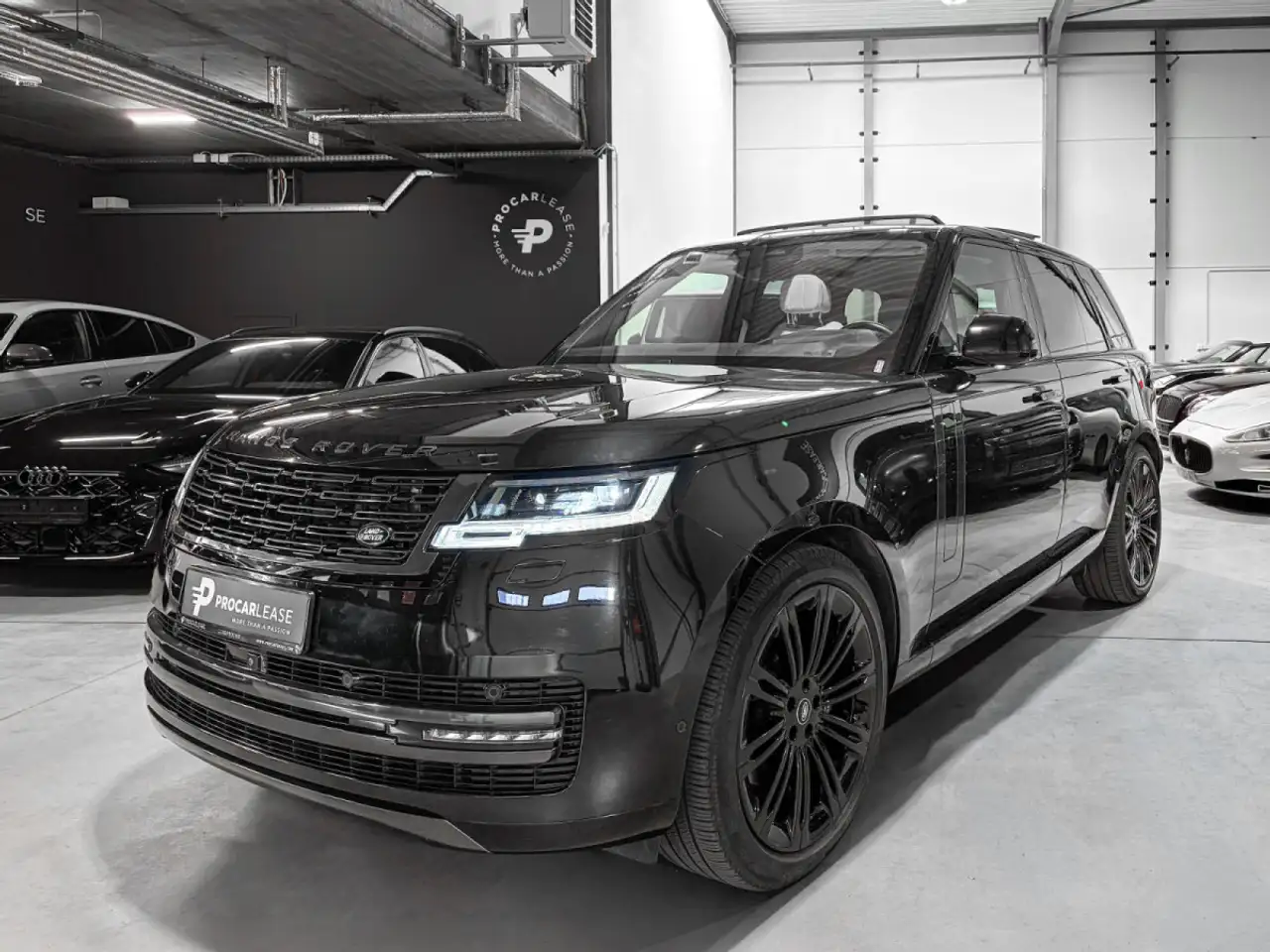 Land Rover Range Rover Range Rover First Edition L460 D350/23'/360°/PANOR — photo 1 of 28