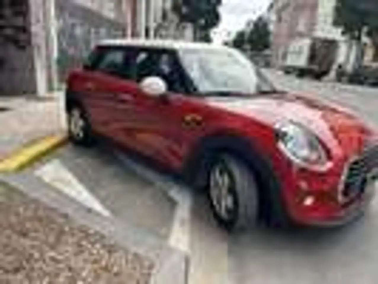 MINI Cooper Mini 1.5 Cooper 12 MOIS DE GARANTIE — photo 1 of 10