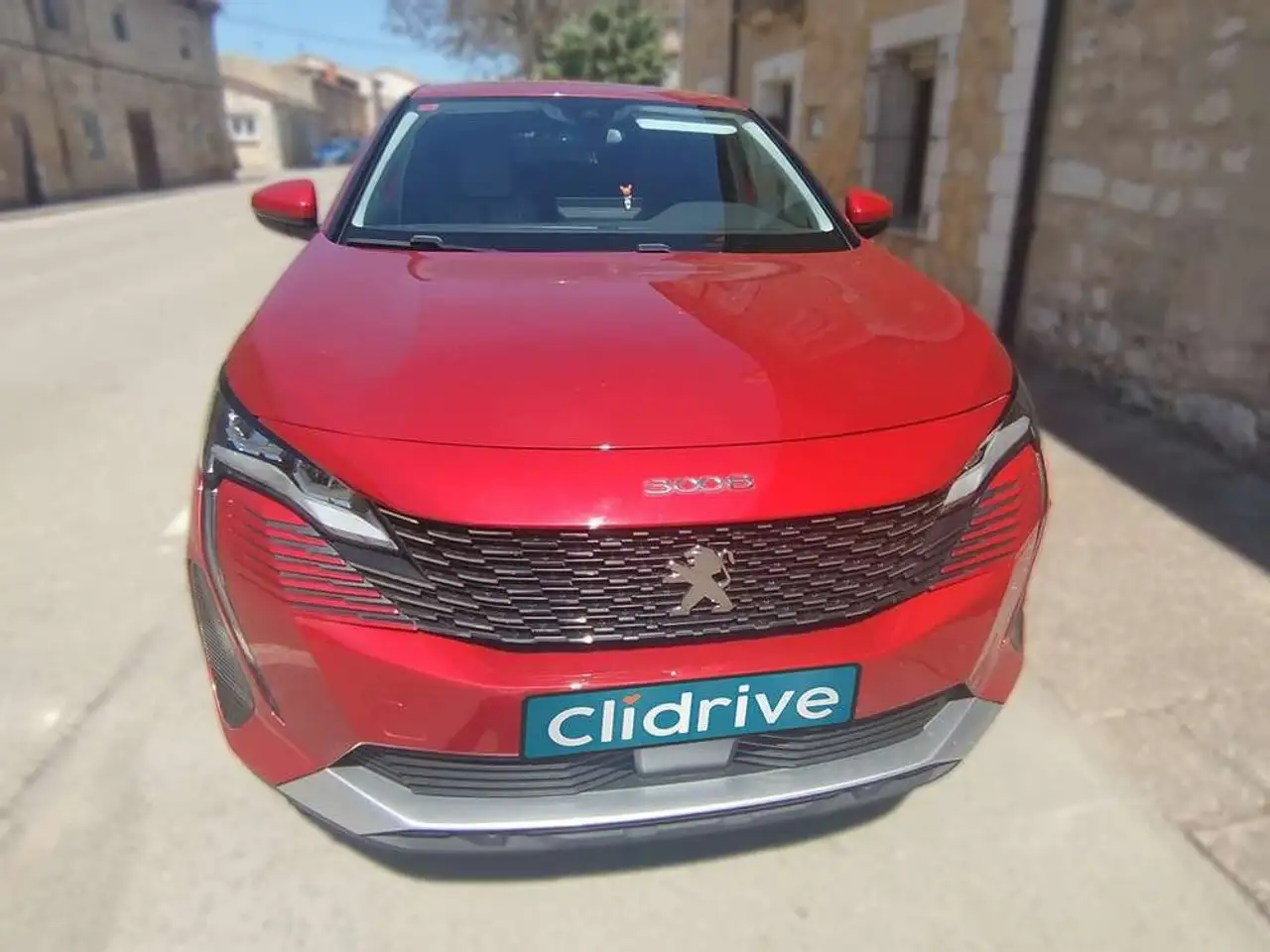 Peugeot 3008 1.2 PureTech SS Allure — photo 1 of 16