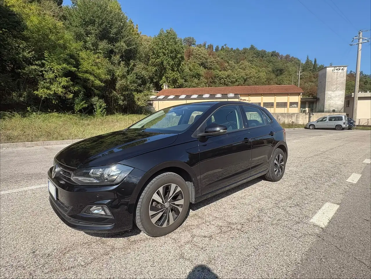 Volkswagen Polo Polo VI 5p 1.0 evo Comfortline 80cv — photo 1 of 11